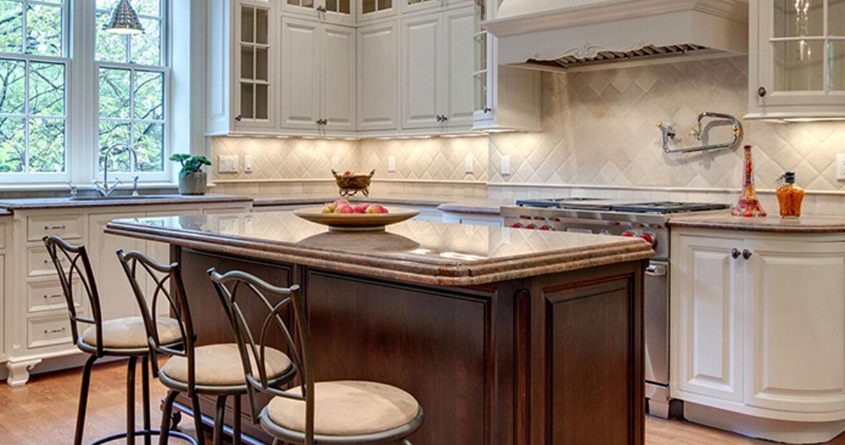 How Cabinet Hardware Can Change the Look of Your Kitchen